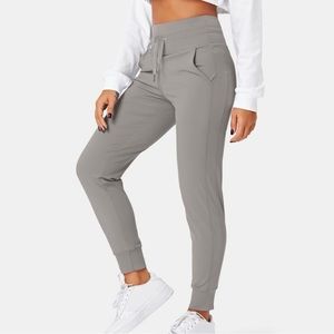 Halara air fabric high waisted joggers Large